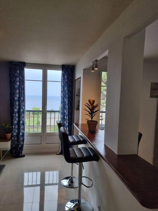 Appartement Vue Mer Avec Parking Gratuit Sur Place Bastia  Exterior photo